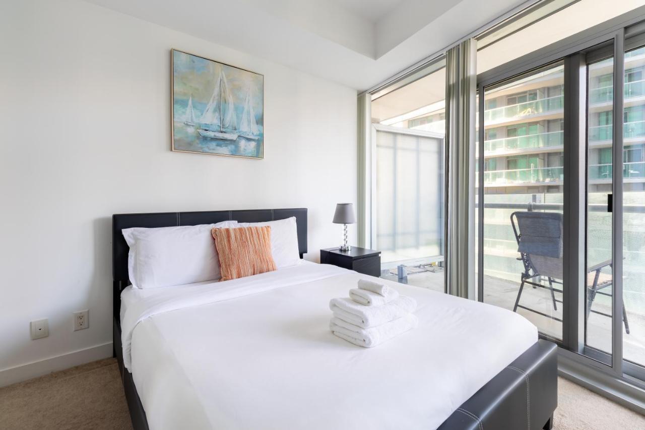 Exclusive Downtown 2Bed Suites Торонто Екстериор снимка