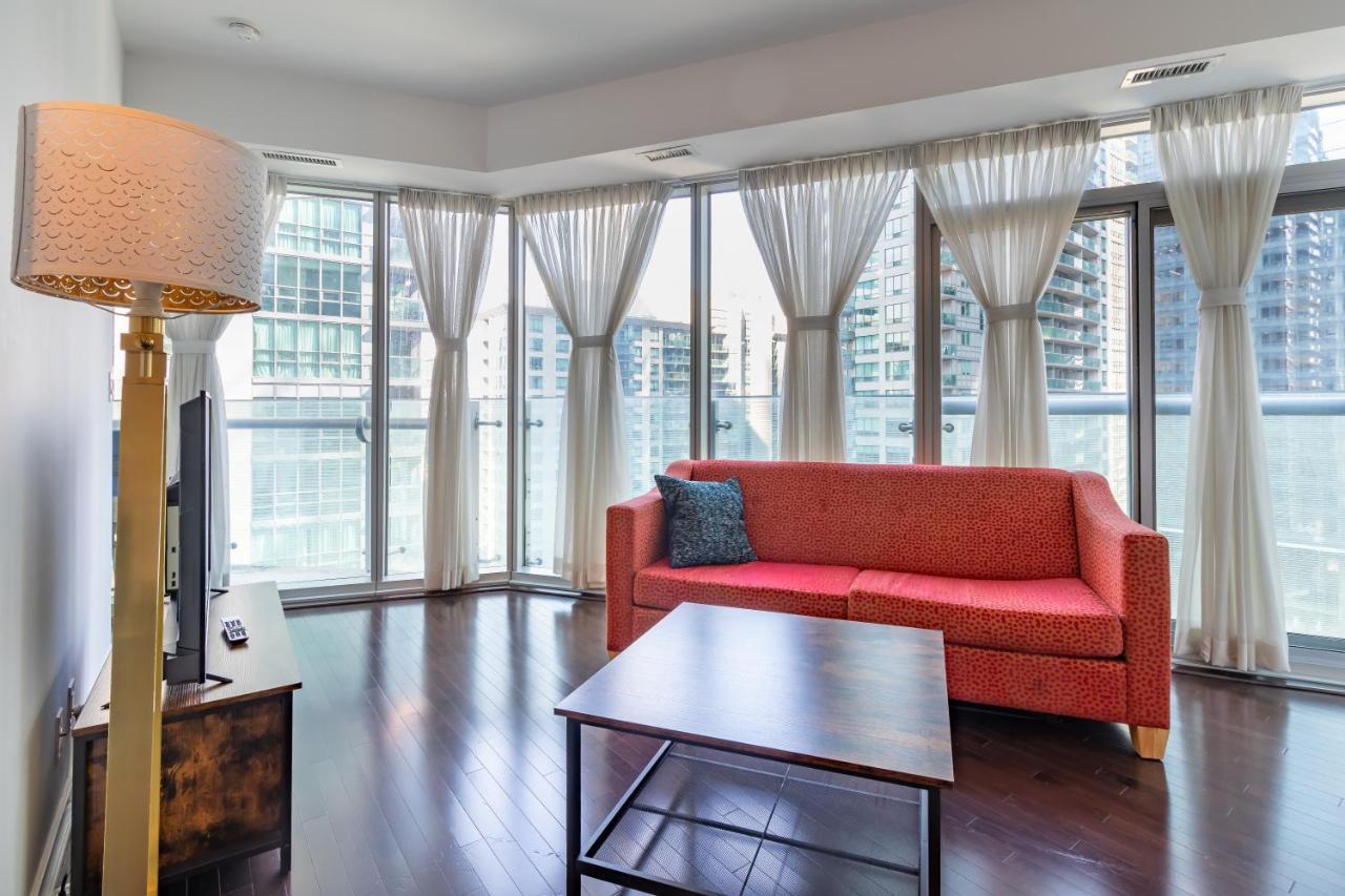 Exclusive Downtown 2Bed Suites Торонто Екстериор снимка