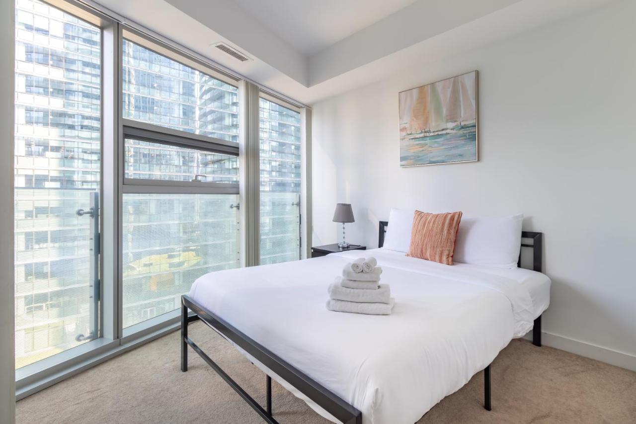 Exclusive Downtown 2Bed Suites Торонто Екстериор снимка