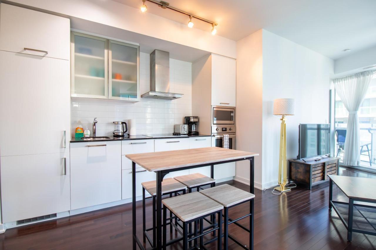 Exclusive Downtown 2Bed Suites Торонто Екстериор снимка
